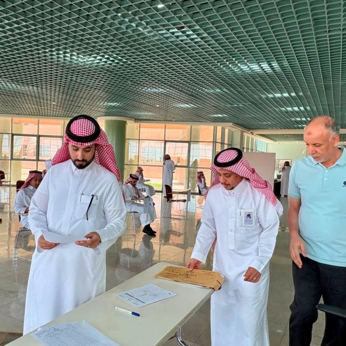 جولة تفقدية لمتابعة الاختبارات النهائية